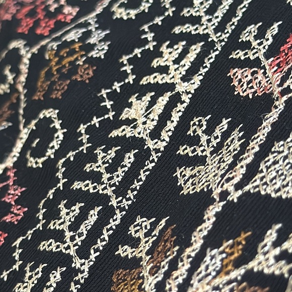 Embroidered Womens Dishdasha - Picture 8 of 8